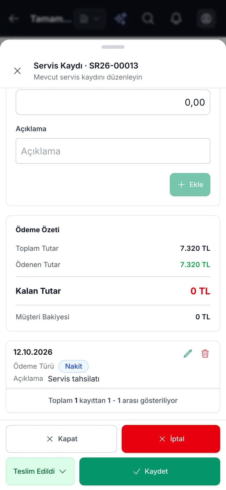 Carzi servis kaydında işlem parça ve tahsilat bilgileri (telefon görünümü)